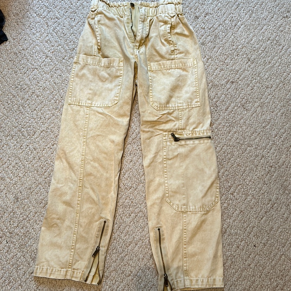 Forever 21 Cargo pants
